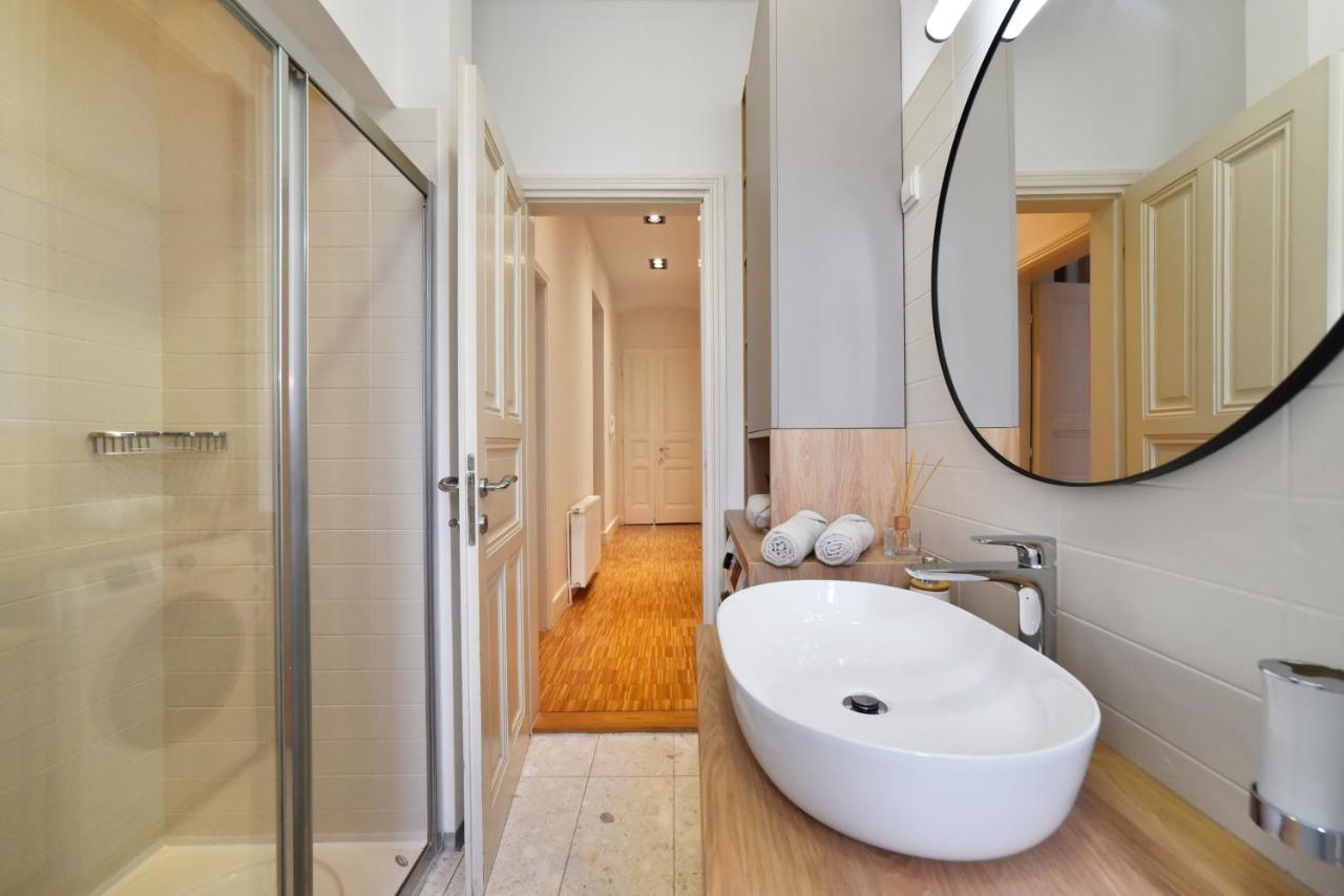 Heart And Soul Apartment *